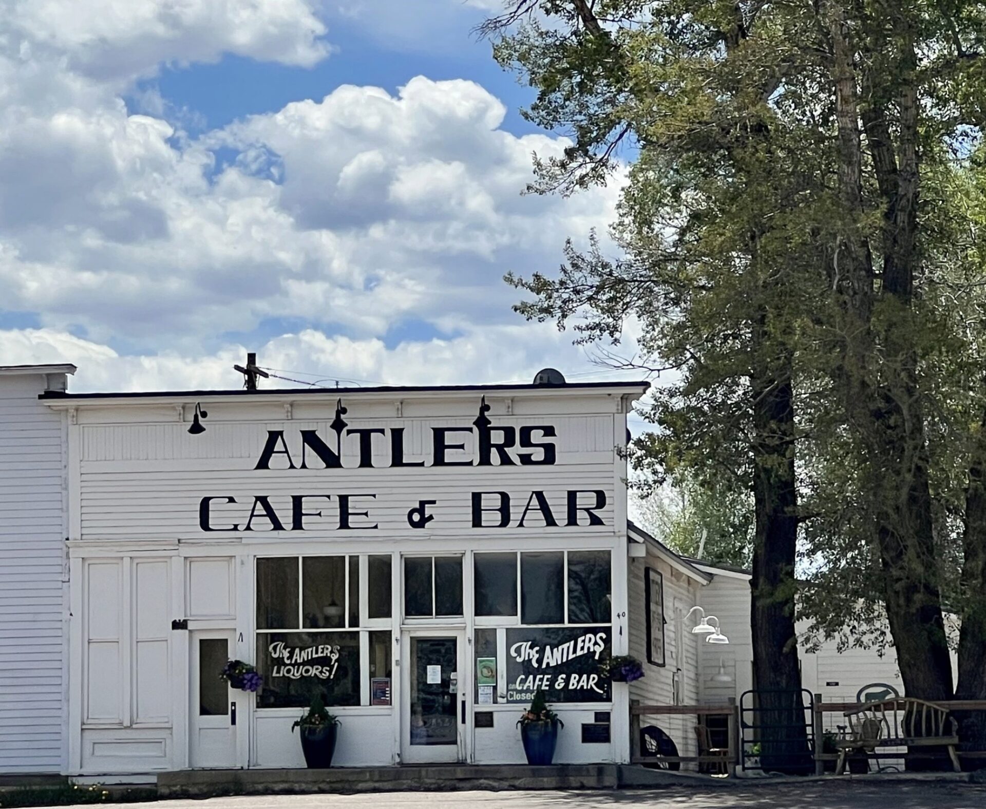 Antler's Cafe and Bar